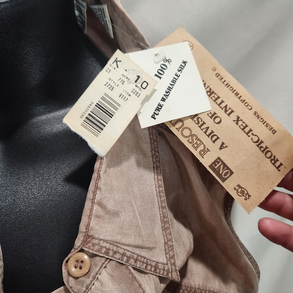 NWT One Resource Vintage Late 70s Brown Button Down 100% Silk Sleeveless Blouse - Picture 3 of 9